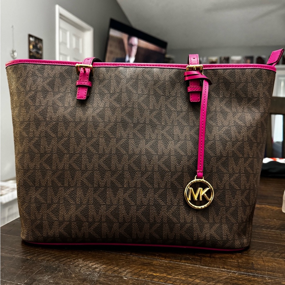 Michael Kors Jet Set Charm Signature Brown Tote with Pink Trim